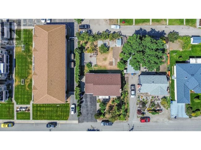 13018 Armstrong Ave, House other with 4 bedrooms, 3 bathrooms and 4 parking in Summerland BC | Image 31