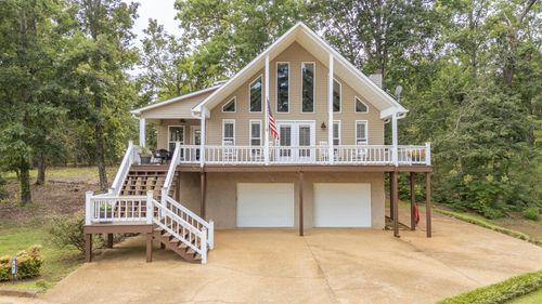 11 Elks Landing Dr, Iuka, MS, 38852-7079 | Card Image