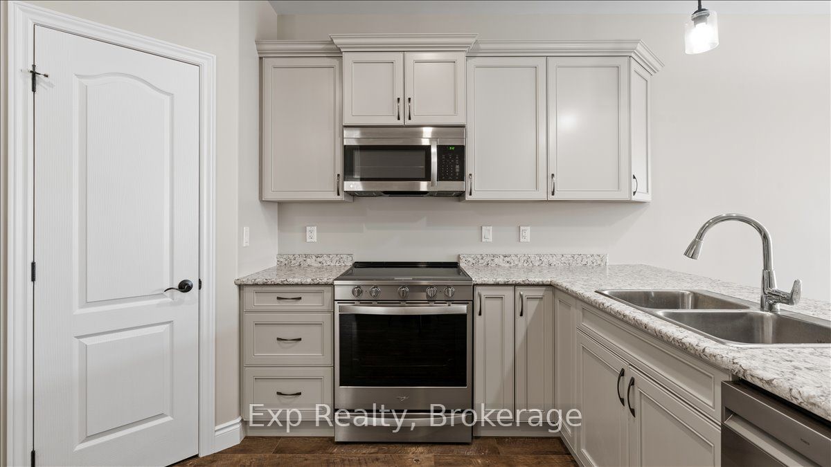 Residential Lease in Belleville 5