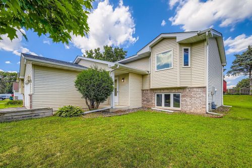 2208 84th Ave N, Brooklyn Park, MN, 55444-1494 | Card Image