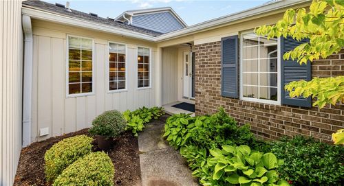 99 Creek Rdg, Pittsford, NY, 14534-4431 | Card Image