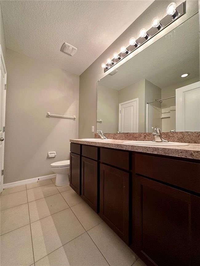 Master Bathroom | Image 11
