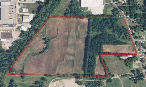 4044 Summit Rd, Norton, OH, 44203-1054 | Card Image