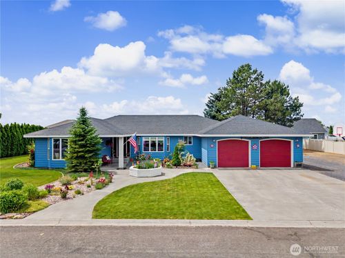 9373 Naples St Se, Moses Lake, WA, 98837-9450 | Card Image