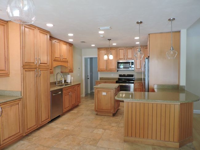 543 Sandy Oaks Blvd, House other with 3 bedrooms, 2 bathrooms and 2 parking in Ormond Beach FL | Image 7