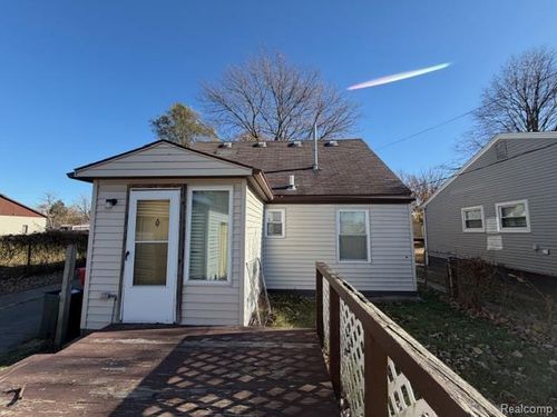 28399 Felician St, Roseville, MI, 48066-2499 | Card Image