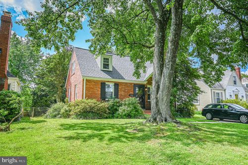 2914 Meadow Ln, FALLS CHURCH, VA, 22042-2323 | Card Image