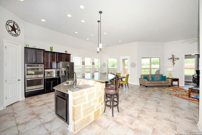 30885 Schlather Ln, House other with 4 bedrooms, 3 bathrooms and null parking in Bulverde TX | Image 7