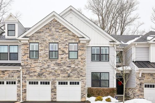 11 Concord Ct, Warren, NJ, 07059-2400 | Card Image