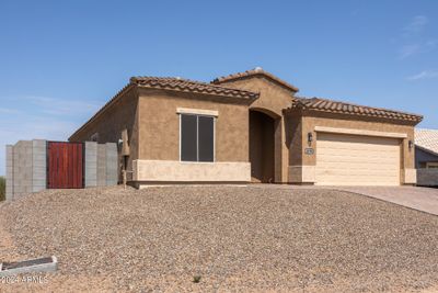 14594 S Avalon Road, House other with 3 bedrooms, 2 bathrooms and null parking in Arizona City AZ | Image 3