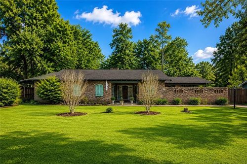 1326 Charwood Dr, Bogalusa, LA, 70427-2118 | Card Image