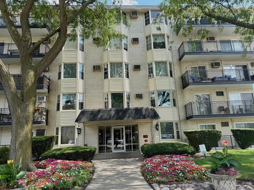 a511-5506 Lincoln Ave, Morton Grove, IL, 60053-3405 | Card Image