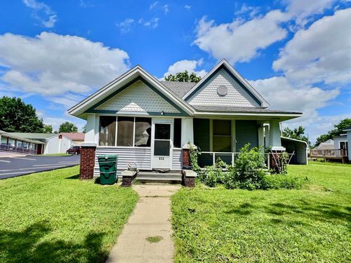 613 6th Street, Monett, MO, 65708 | Card Image
