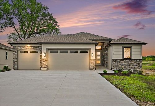 696 Salem Rd, Lawson, MO, 64062 | Card Image