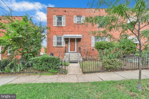 2407 18th St Se, WASHINGTON, DC, 20020-6313 | Card Image