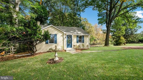 2443 Sugar Bottom Rd, FURLONG, PA, 18925-1201 | Card Image