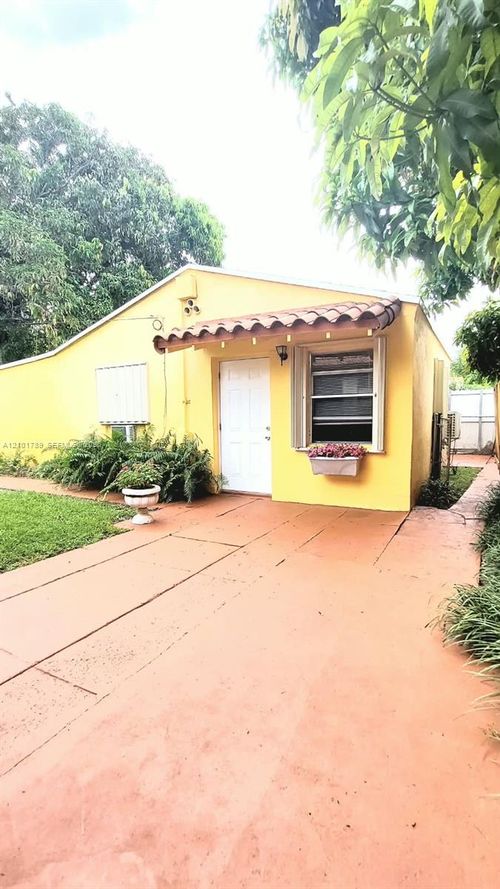 0-2770 Nw 6th St, Miami, FL, 33125 | Card Image
