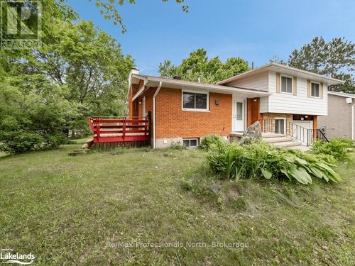 600 David St E, Gravenhurst, ON, P1P1M2 | Card Image