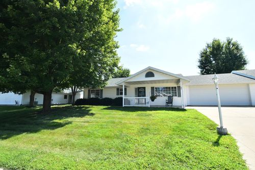 241 6th St Sw, Pine Island, MN, 55963-9008 | Card Image