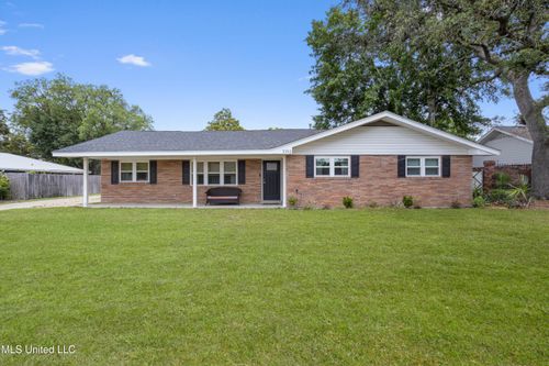 2192 Atkinson Rd, Biloxi, MS, 39531-2326 | Card Image