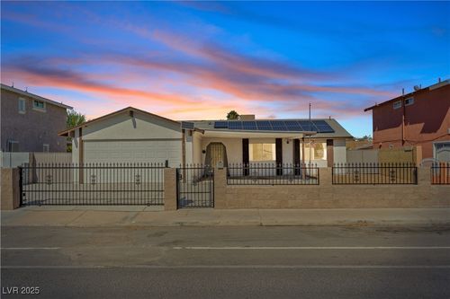 4120 E Wyoming Ave, Las Vegas, NV, 89104-5238 | Card Image