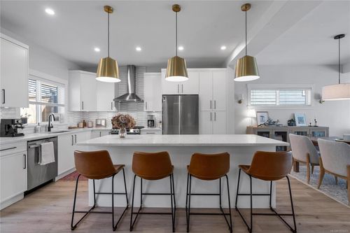 2645 Mica Pl, Victoria, BC, V9B5N1 | Card Image