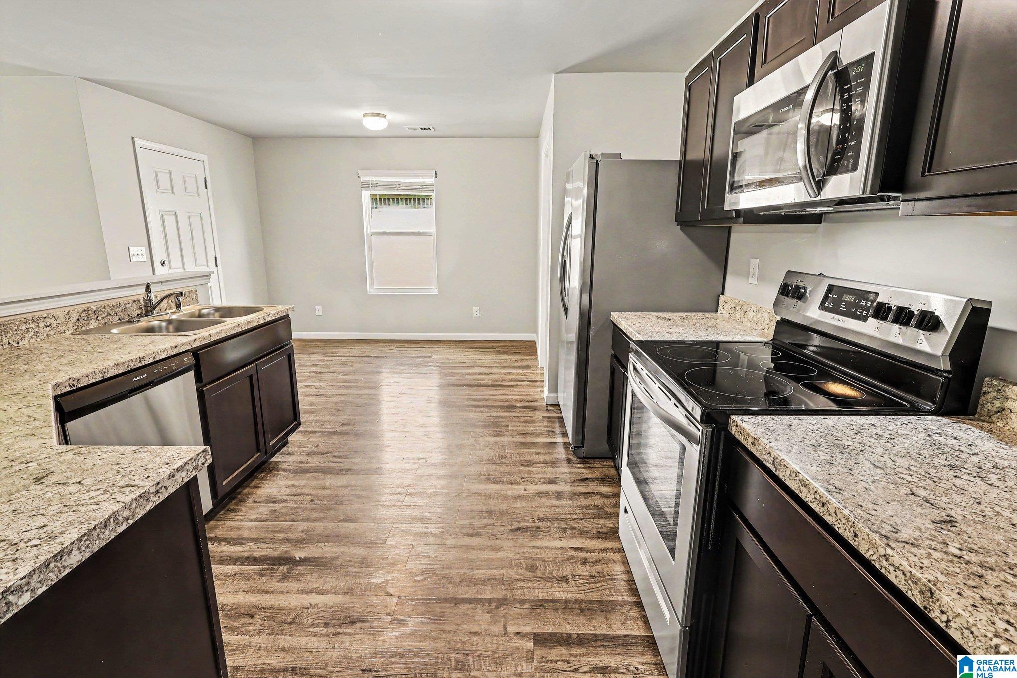 Residential in CALERA 4