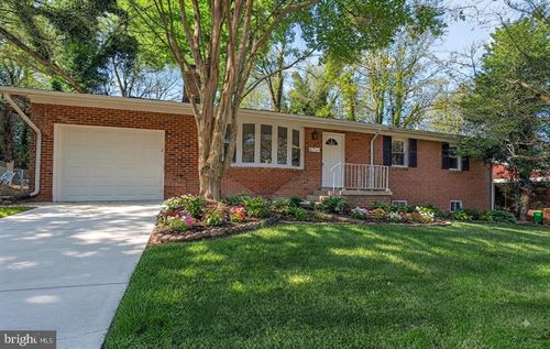 8209 Rosaryville Rd, UPPER MARLBORO, MD, 20772-4506 | Card Image
