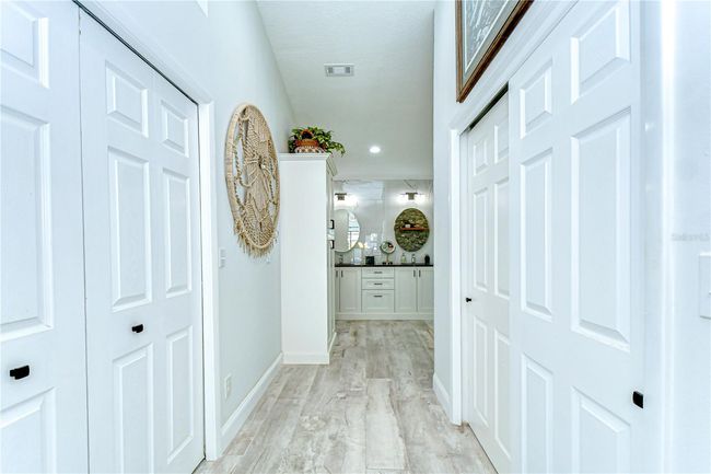 Double Closets | Image 24