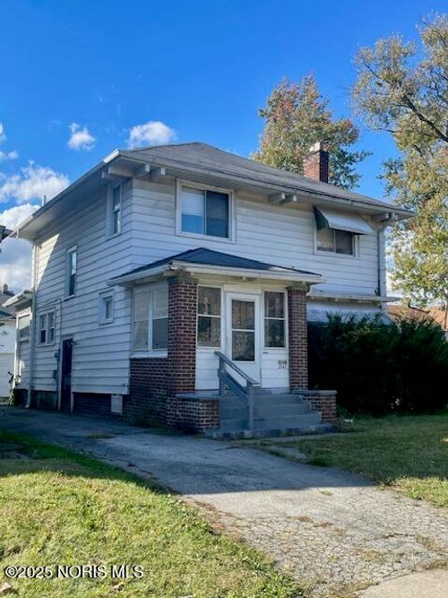 2141 Joffre Ave, Toledo, OH, 43607-1621 | Card Image