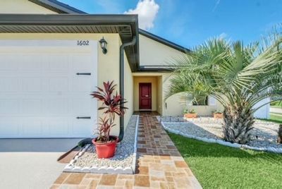 1602 Steely Drive, House other with 3 bedrooms, 2 bathrooms and null parking in Dundee FL | Image 1