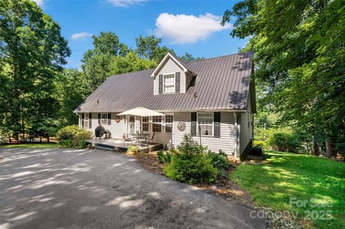 1181 Forest Lake Heights Dr, Nebo, NC, 28761-9553 | Card Image