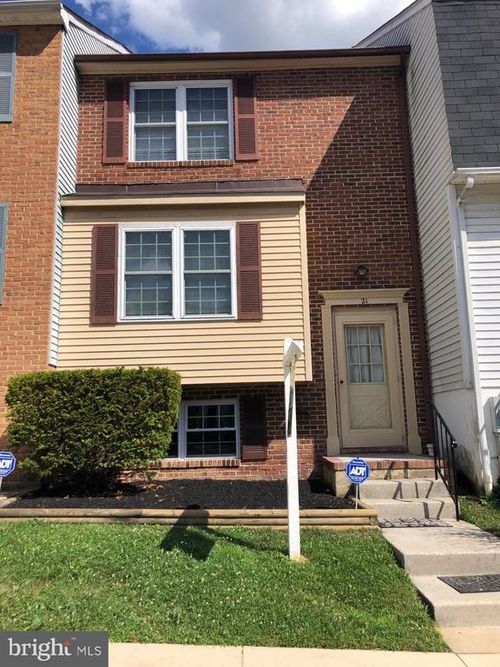 21 Piedmont Ct, Baltimore, MD, 21227-4214 | Card Image