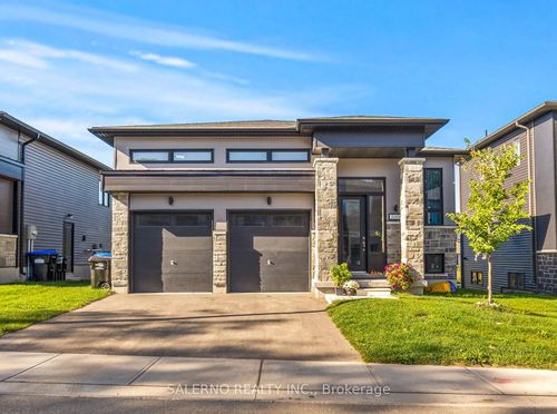 lower-100 Berkely St, Wasaga Beach, ON, L9Z0K5 | Card Image