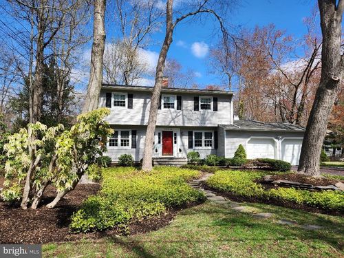 20 Pineknoll Dr, LAWRENCEVILLE, NJ, 08648-3144 | Card Image