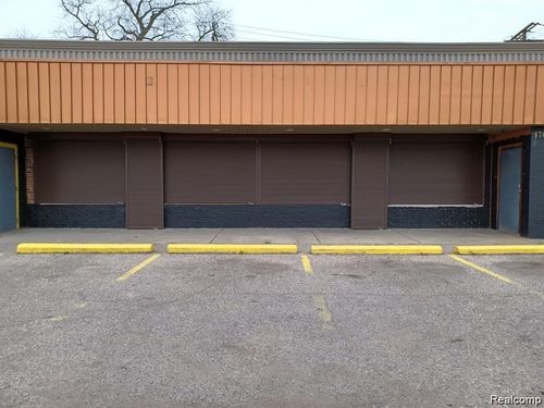 17651 E Warren Ave, Detroit, MI, 48224-2106 | Card Image