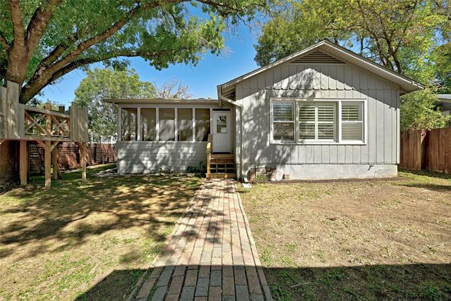 1203 W 40 Th St, House other with 3 bedrooms, 2 bathrooms and 4 parking in Austin TX | Image 27