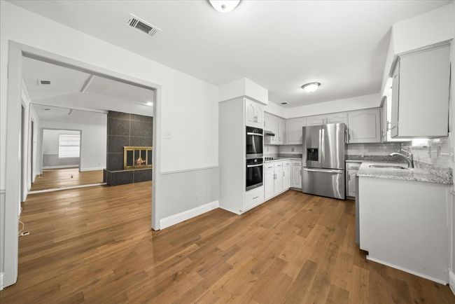 3649 Stables Ln, House other with 2 bedrooms, 2 bathrooms and null parking in Dallas TX | Image 14