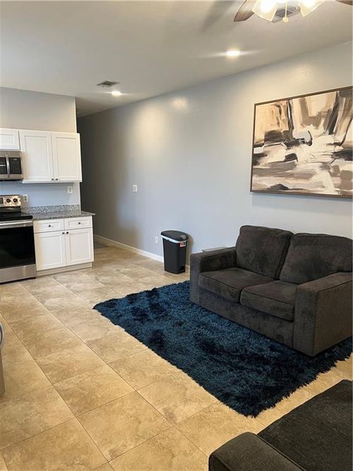 a-3924 Thalia Street, New Orleans, LA, 70125 | Card Image