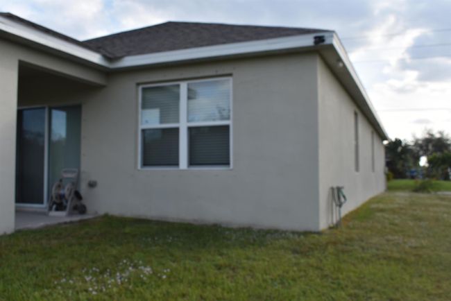 107 Sw Glenwood Dr, House other with 4 bedrooms, 2 bathrooms and null parking in Port St. Lucie FL | Image 36
