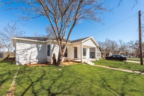 609 E Morton St, Denison, TX, 75021-2725 | Card Image