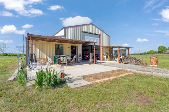 Back of RV Garage and Storage | Image 30