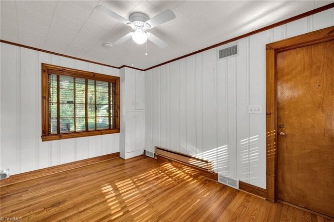 Mudroom/laundry room | Image 36