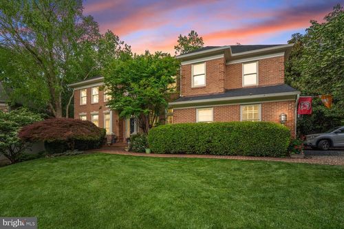 9211 Bexleywood Ct, FAIRFAX STATION, VA, 22039-3154 | Card Image