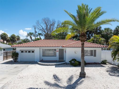 456 85th Ave, St Pete Beach, FL, 33706-1512 | Card Image