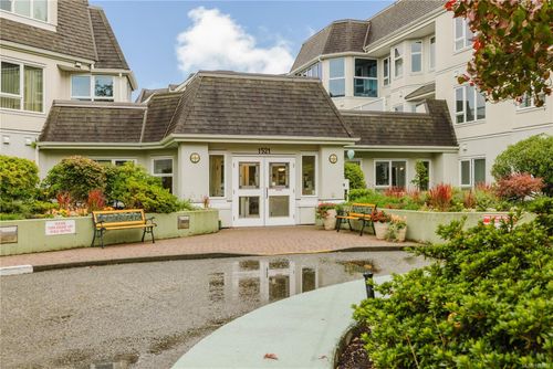 305-1521 Church Ave, Saanich, BC, V8P5T7 | Card Image