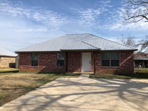 104 Boston St, Whitesboro, TX, 76273-2402 | Card Image