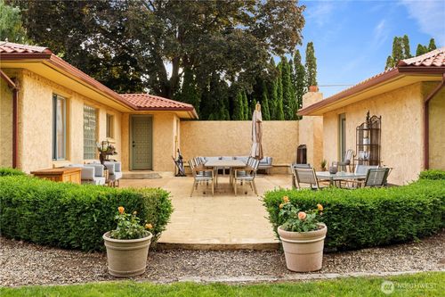 1720 Road 20 Nw, Soap Lake, WA, 98851-9644 | Card Image