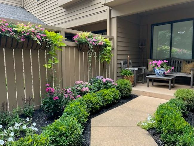 1025 - 982 Longmeadow Ct, Townhouse with 3 bedrooms, 4 bathrooms and 2 parking in Lake Barrington IL | Image 5