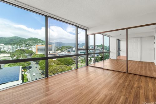 14a-1114 Punahou St, Honolulu, HI, 96826-2055 | Card Image